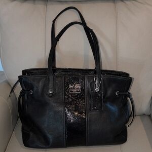2011 Coach Chelsea Leather Stripe Charlie Carryall Tote - 18962